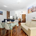 Panoramic Luxury W Garage Happy 2 Апартаменти *