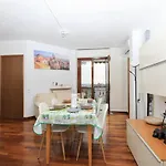 Апартаменти Panoramic Luxury W Garage Happy 2