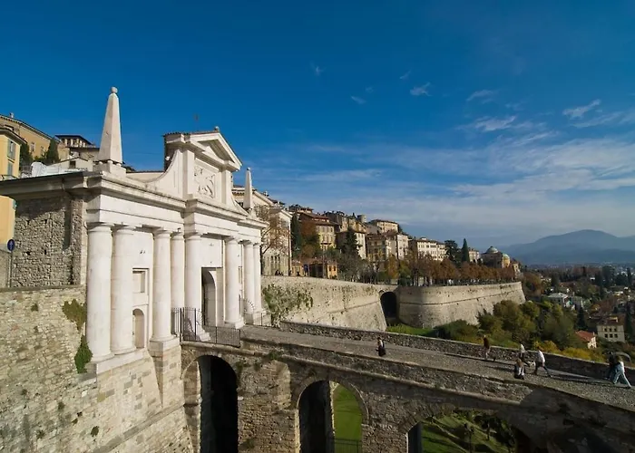 Panoramic Luxury W Garage Happy 2 *