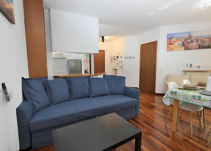 Panoramic Luxury W Garage Happy 2 דירה ברגמו