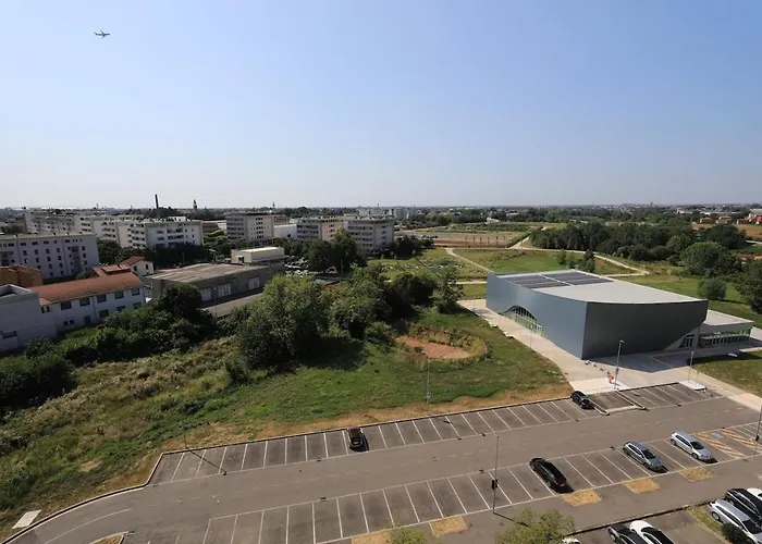 דירה Panoramic Luxury W Garage Happy 2