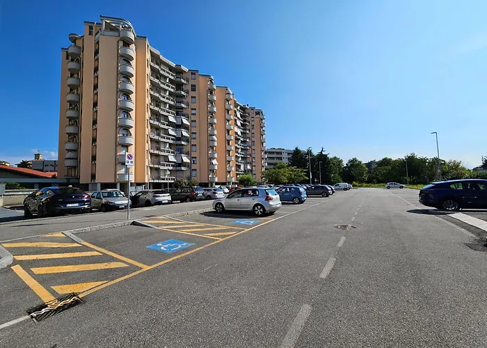 Panoramic Luxury W Garage Happy 2 דירה *